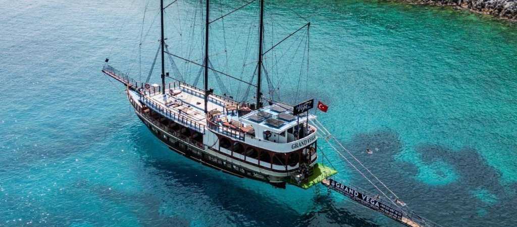 Grand Vega Ölüdeniz Tekne Turu | Rota & 2026 Fiyatı (1200 TL)