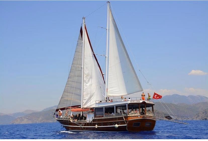 Fethiye 12 Adalar Tekne Turu: Gerçek Bir Yelkenli Serüveni