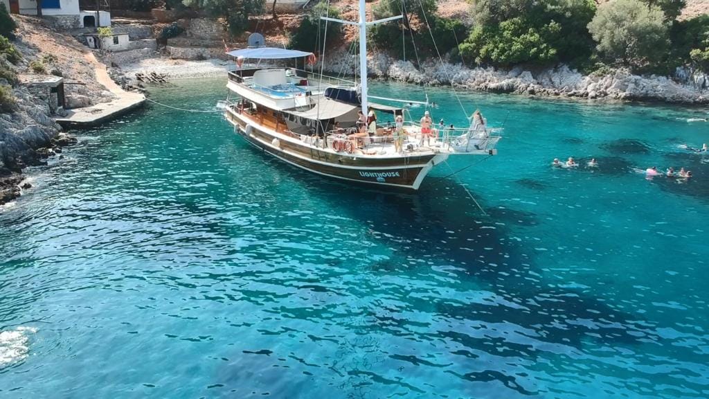 Fethiye Romantic Boat Tour: Only for Couples with Lighthouse
