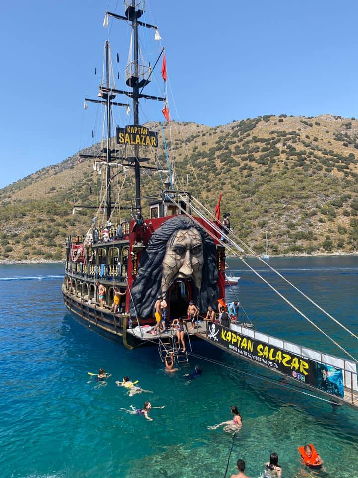 Kelebekler Vadisi Tekne Turu: Salazar ile Güvenli ve Eğlenceli Bir Gün