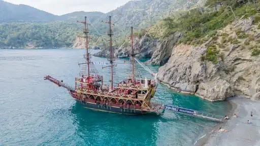 Kelebekler Vadisi Tekne Turu: Viking ile Masalsı Bir Yolculuk